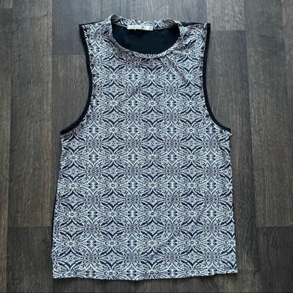The Hanger Blue White And Black Sleeveless Studded Top Sheer Back Size S - Picture 5 of 11